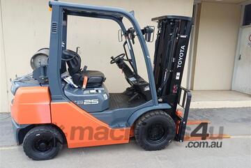Toyota 8FG25 IC Forklift - 2.5 tonne