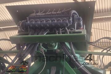 (8607) 2011 Amazone UX4200 Special 28m Boom Spray