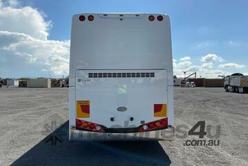 Scania 2015   K400 IB Coach