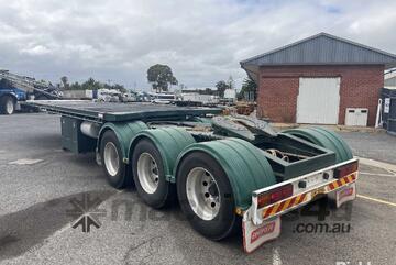 2018 Barker Heavy Duty Tri Axle Tri Axle Flat Top A Trailer