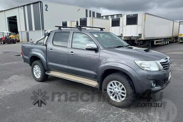 Toyota   Hilux KUN26R