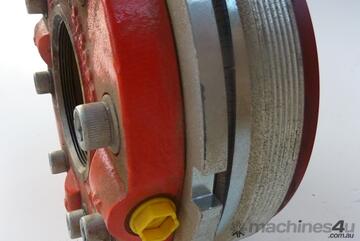 LLOYDS DEALS - Hub Part No. 2780253