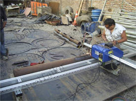 PORTABLE CNC PLASMA & FLAME CUTTER WITH THC  - picture2' - Click to enlarge