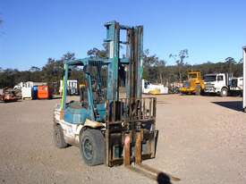 Toyota 3.5 Tonne diesel forklift - picture1' - Click to enlarge
