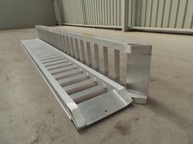 2018 RAMPS  3 Ton Alloy Loading Ramps - picture2' - Click to enlarge