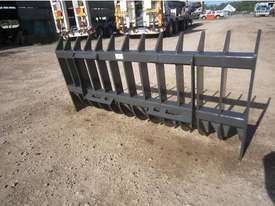 CID X-TREME SKID STEER ROOT RAKE 72'' (1830mm) - picture0' - Click to enlarge