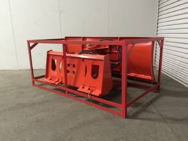 UNUSED HYDRAULIC ANGLE GRADER BLADE WITH UNIVERSAL HITCH D588 - picture1' - Click to enlarge
