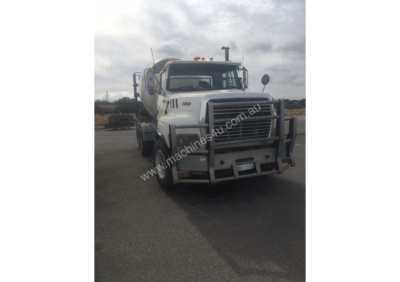 caption 1996 ford loui with allison automatic