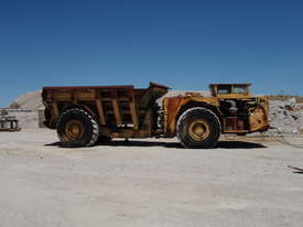 ejector truck mt 444 - picture0' - Click to enlarge