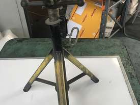 Pipe Stand Sumner Pro Jack Adjustable Welding Stands 1.2 mtr capacity 940 kg - picture0' - Click to enlarge
