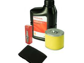 Powerlite PH033 Service Kit - filters, spark plug and oil - picture0' - Click to enlarge