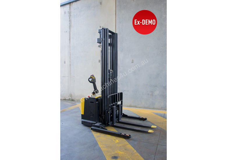 caption Low Hours - Ex-demo Walkie Stacker