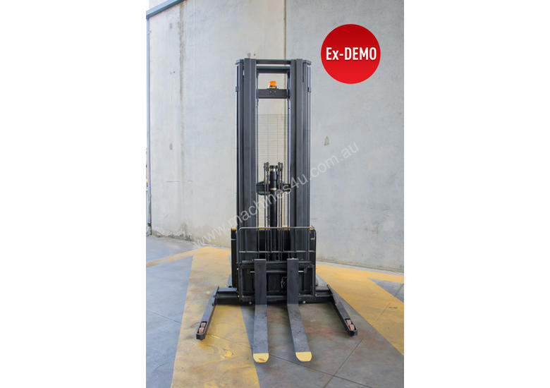 caption Low Hours - Ex-demo Walkie Stacker