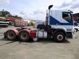 2000 Mack Quantam 6x4 Day Cab Prime Mover IN AUCTION - picture2' - Click to enlarge