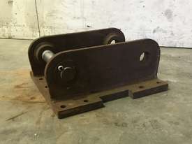 HEAD BRACKET TO SUIT 4-6T EXCAVATOR D970 - picture0' - Click to enlarge