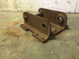 HEAD BRACKET TO SUIT 4-6T EXCAVATOR D970 - picture2' - Click to enlarge