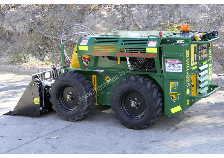caption KANGA WR825 WHEEL REMOTE CONTROL SKID STEER LOADER
