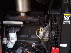 Lincoln Vantage 575 Diesel Welder Generator 3 Phase 415 Volt Supply - picture0' - Click to enlarge