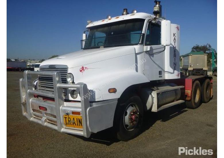 caption 2004 Freightliner Century Class FLX C120