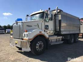 2006 Kenworth T404SAR - picture2' - Click to enlarge