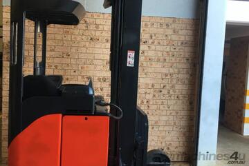 National Forklifts-late Model Reach LINDE R20 2ton 8.2m Great Batt! Low Hours