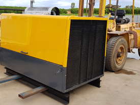 Compair 400 CFM diesel rotary screw compressor - picture2' - Click to enlarge
