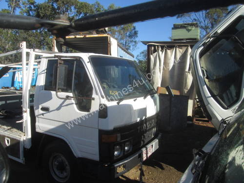 1986 Toyota Dyna - Wrecking - Stock ID 1638