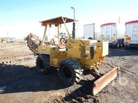 VERMEER V8100 Trencher - picture2' - Click to enlarge