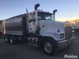 2007 Mack Trident - picture0' - Click to enlarge