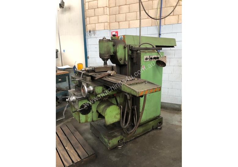 caption UNIVERSAL MILLING MACHINE
