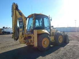 Komatsu WB97S - picture1' - Click to enlarge