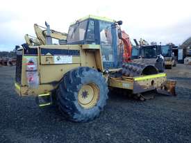 Caterpillar CP563C Padfoot Roller - picture2' - Click to enlarge