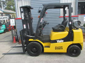 Yale 2.5 ton Container Mast Used Forklift #1477 - picture0' - Click to enlarge
