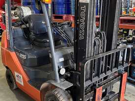 Toyota Forklift 32-8FGK25 COMPACT  - picture0' - Click to enlarge