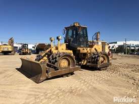 2002 Caterpillar 825G - picture2' - Click to enlarge