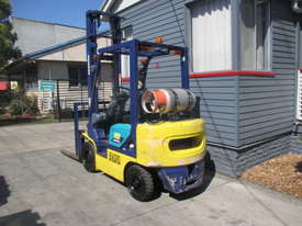 1.8 ton Komatsu LPG Cheap Used Forklift - picture2' - Click to enlarge