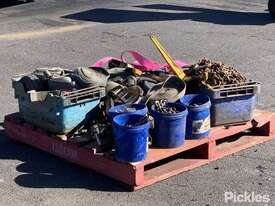 Quantity Of Ratchet Straps, Dogs & Chains - picture0' - Click to enlarge