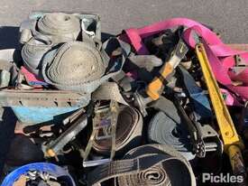 Quantity Of Ratchet Straps, Dogs & Chains - picture1' - Click to enlarge