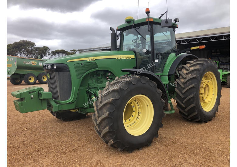 caption John Deere 8320 FWA/4WD Tractor