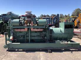 1800 KVA Detroit Diesel V16  149 NEWAGE STAMFORD GENSET with only 184Hrs Ex Australian Government  - picture0' - Click to enlarge