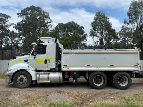 CAT CT610 Tipper Truck