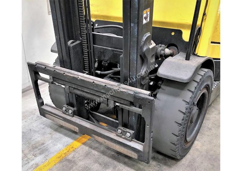 caption 3.5T LPG Counterbalance Forklift