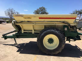 Marshall 850T Fertilizer/Manure Spreader Fertilizer/Slurry Equip - picture0' - Click to enlarge