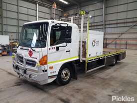 2010 Hino FD1J Series 2 - picture2' - Click to enlarge