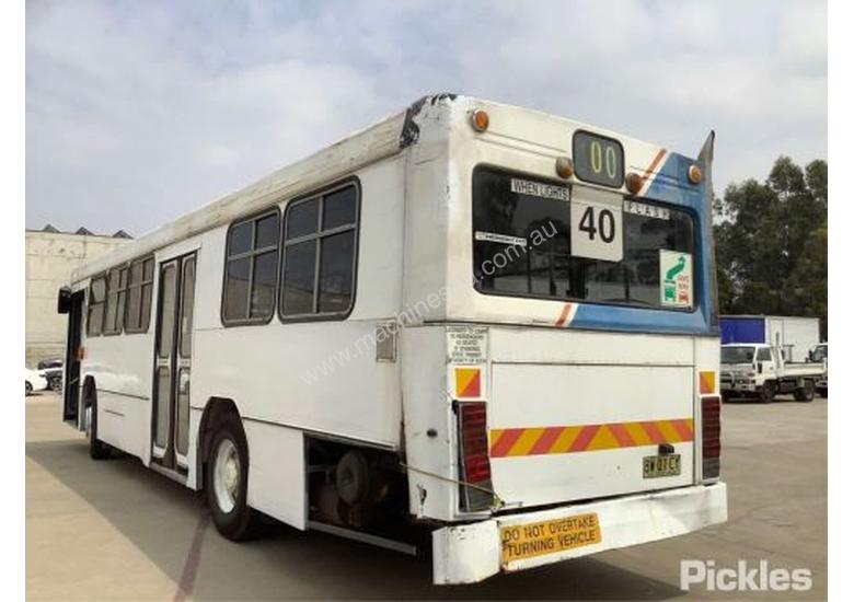 caption 1987 Mercedes Benz PMC Commuter
