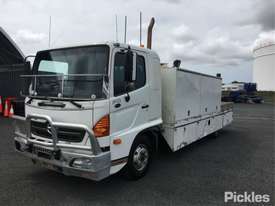 2007 Hino FD - picture2' - Click to enlarge
