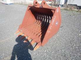 1425mm Skeleton Bucket - picture0' - Click to enlarge
