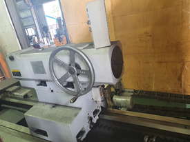 2015 Hankook KM-1300x4000 Heavy Duty Lathe - picture2' - Click to enlarge