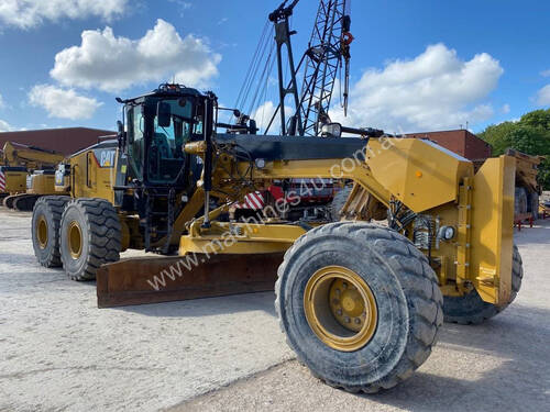 Caterpillar 16M Motor Grader