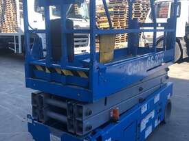20ft genie scissor lift - picture1' - Click to enlarge